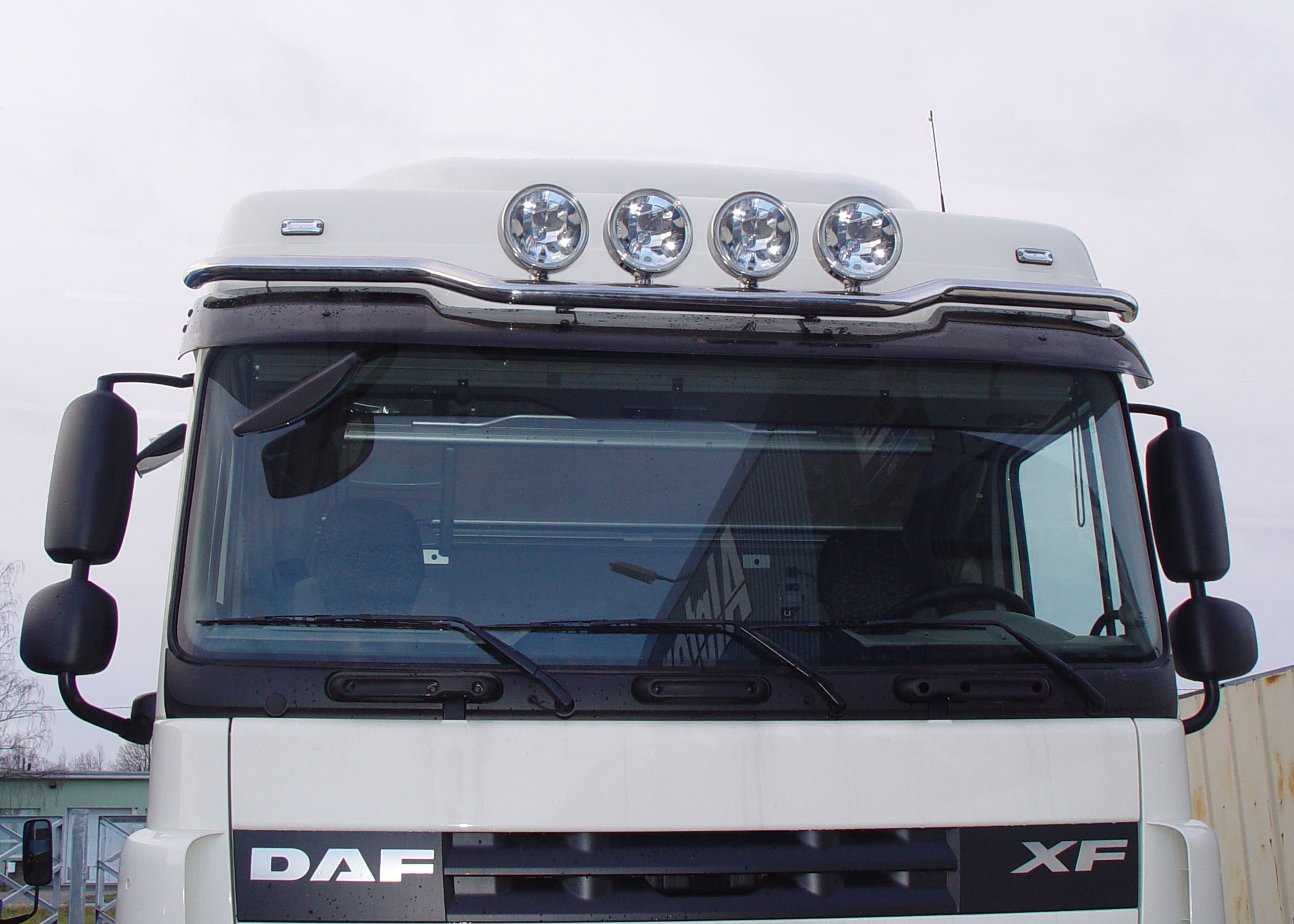 Держатель фар DAF XF105 (на крышу кабины LOW 4 lamps ) - METEC/850190