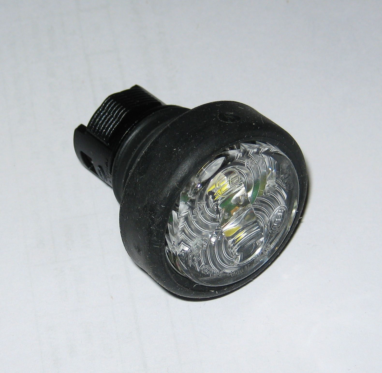 Фонарь габаритный LED 24V/12V/0,5W белый KOEGEL/Schmitz - HELLA/BEHR/2PF340825-001